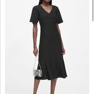 Banana Republic brand new with tags flutter sleeve